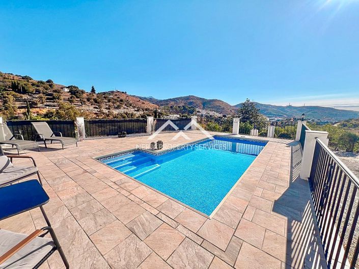 Image No.5-3 Bed Property for sale