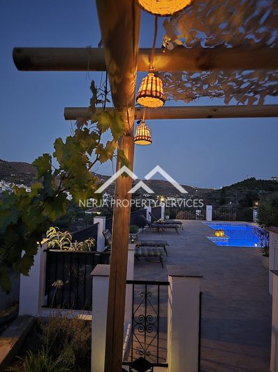 Image No.8-3 Bed Property for sale