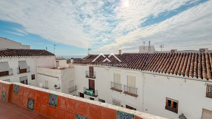 Image No.24-2 Bed Townhouse for sale