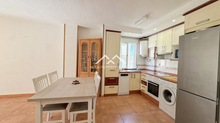 Image No.8-Appartement de 2 chambres à vendre à Torrox