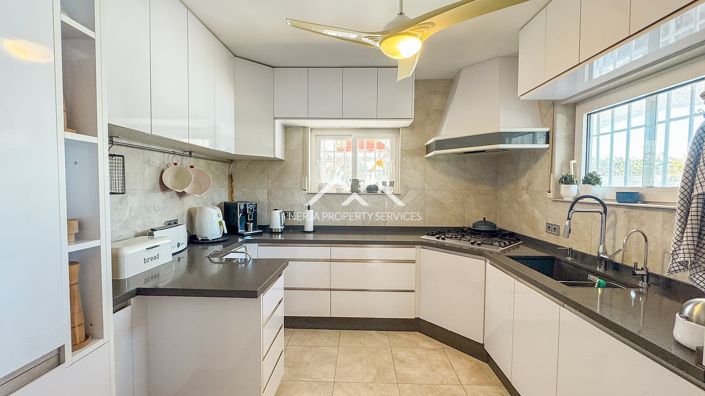 Image No.13-3 Bed Villa for sale