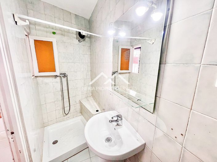 Image No.8-2 Bed Townhouse for sale