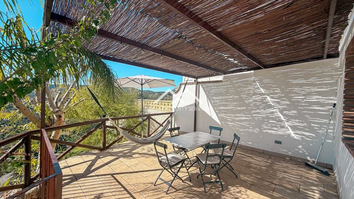 Image No.38-5 Bed Property for sale