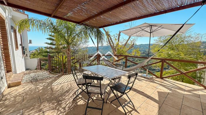 Image No.39-5 Bed Property for sale