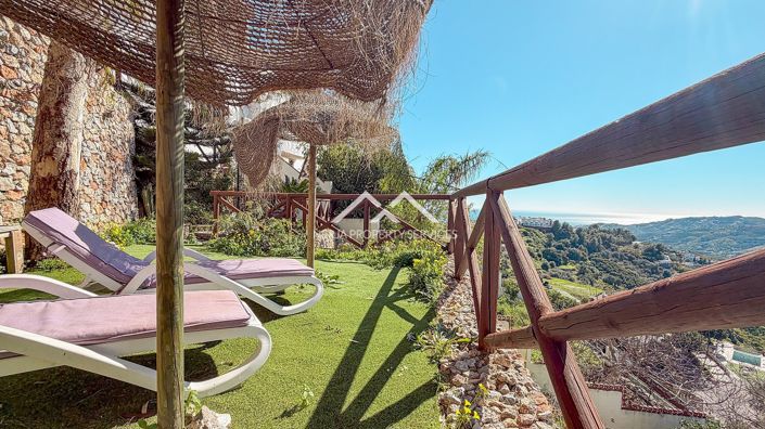 Image No.42-5 Bed Property for sale