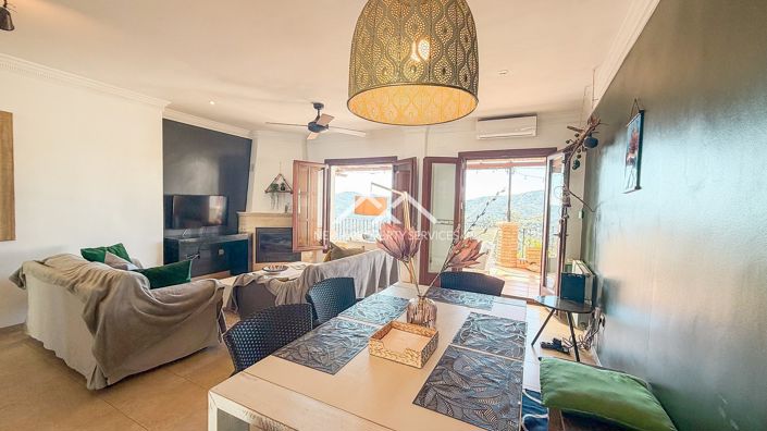 Image No.7-5 Bed Property for sale