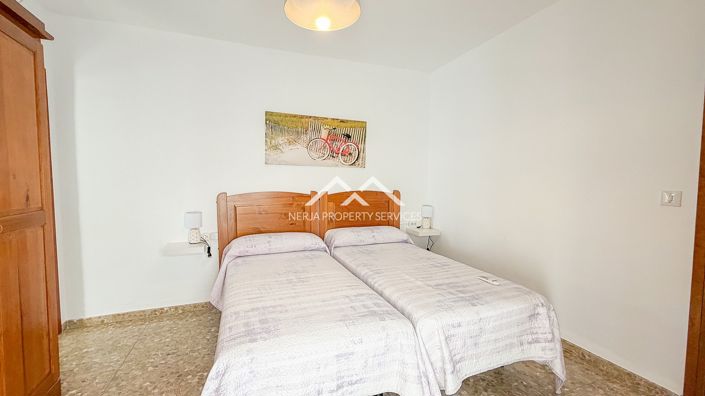 Image No.15-2 Bed Townhouse for sale