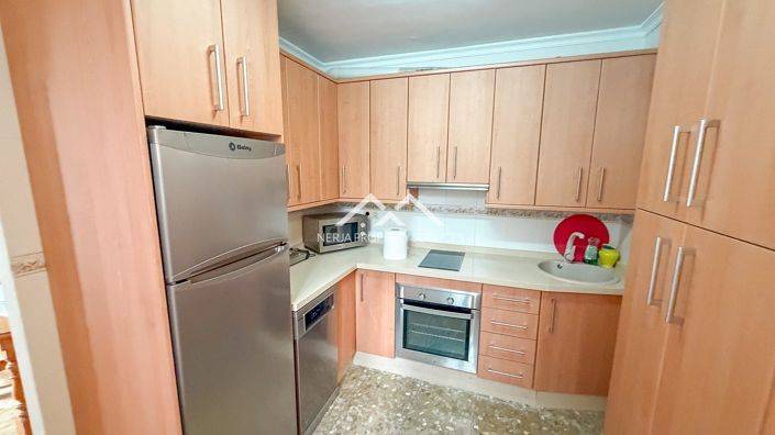 Image No.8-2 Bed Townhouse for sale