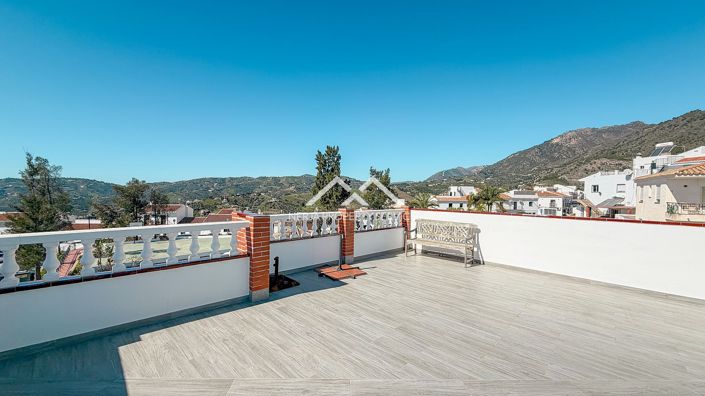 Image No.3-3 Bed Penthouse for sale