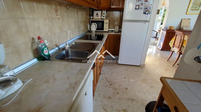 Image No.12-6 Bed Villa for sale