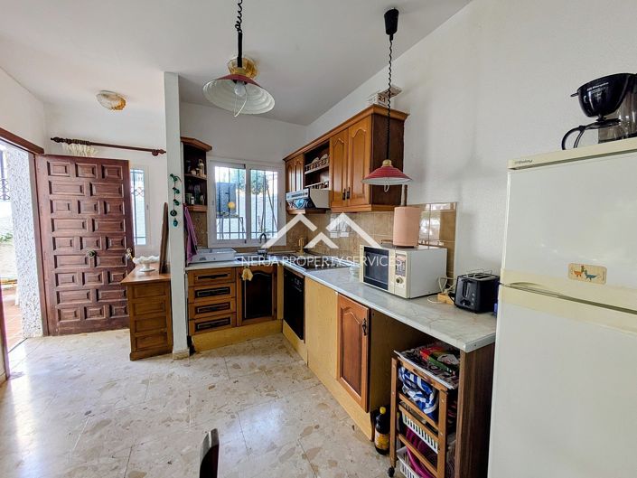 Image No.21-6 Bed Villa for sale