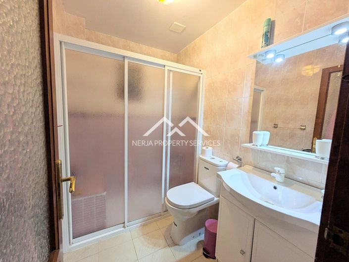 Image No.42-6 Bed Villa for sale