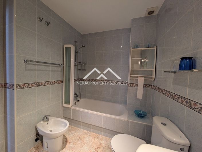 Image No.17-2 Bed Property for sale