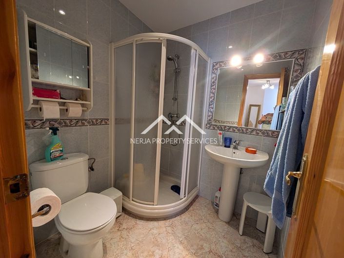 Image No.19-2 Bed Property for sale