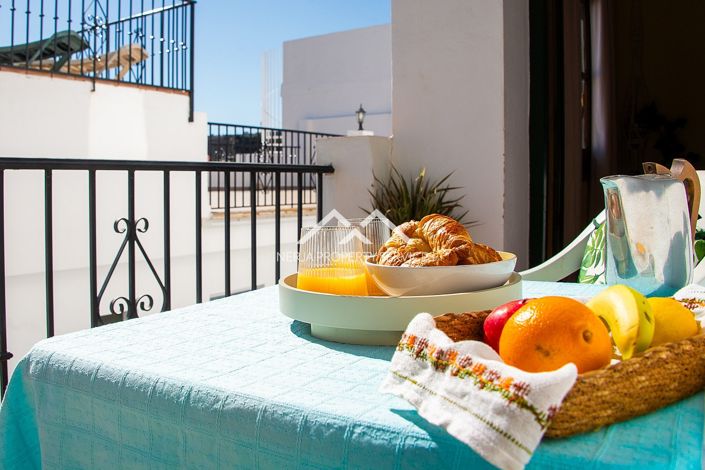 Image No.16-2 Bed Apartment for sale