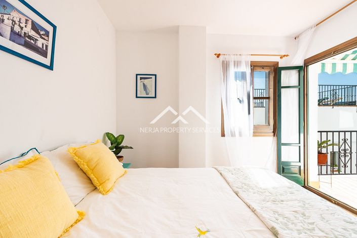 Image No.34-2 Bed Apartment for sale