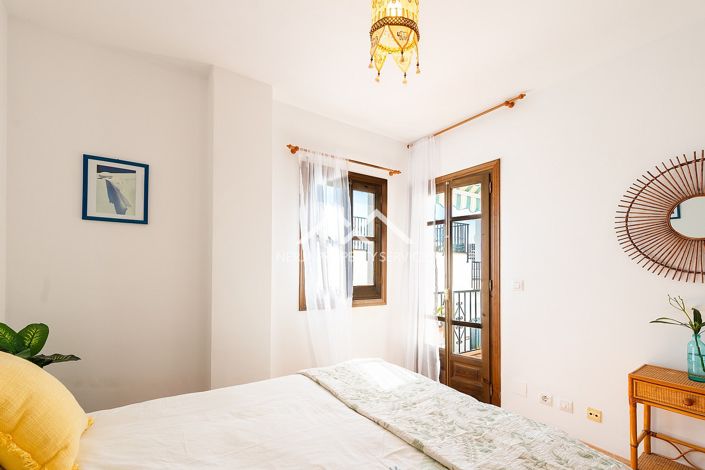 Image No.35-2 Bed Apartment for sale