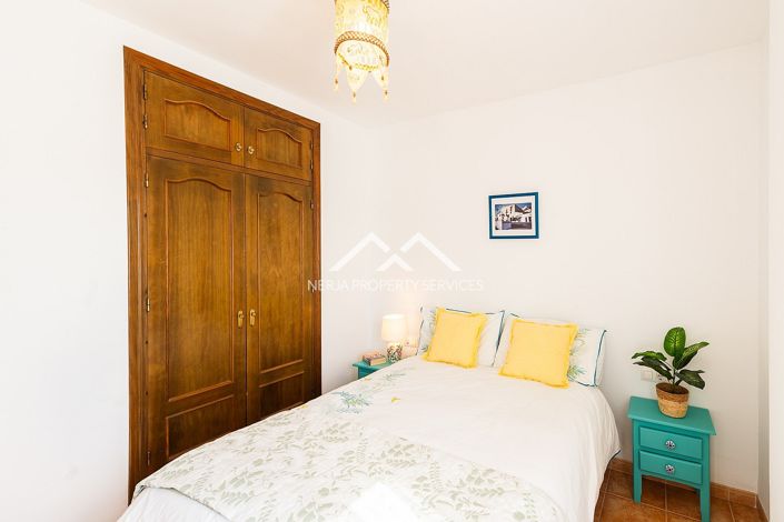 Image No.40-2 Bed Apartment for sale