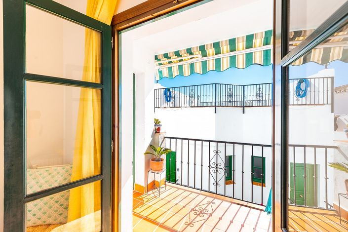 Image No.45-2 Bed Apartment for sale