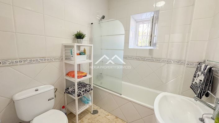 Image No.26-4 Bed Villa for sale