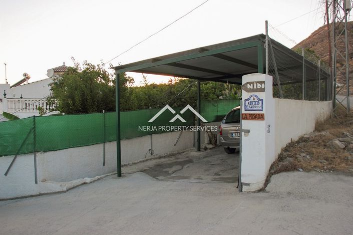 Image No.32-4 Bed Property for sale