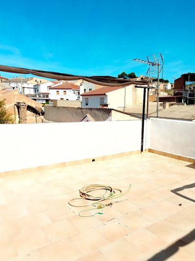 Image No.2-4 Bed Property for sale