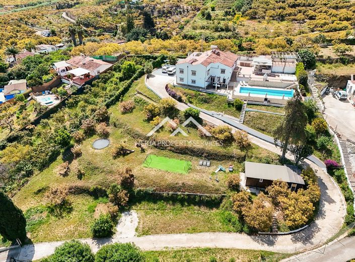 Image No.2-5 Bed Villa for sale