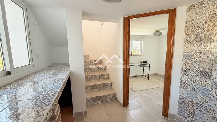 Image No.30-5 Bed Villa for sale