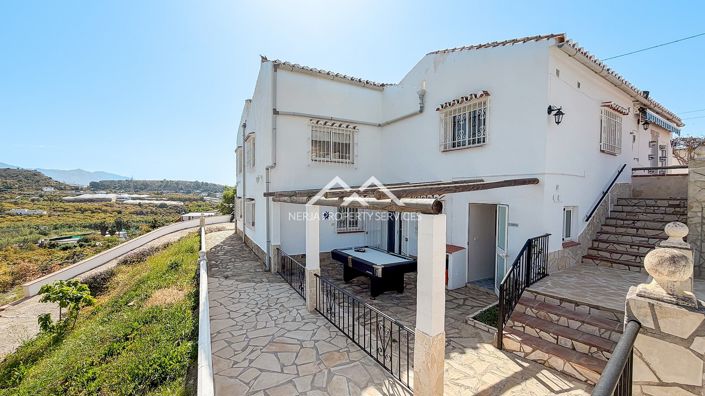 Image No.6-5 Bed Villa for sale