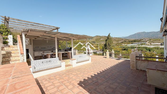 Image No.8-5 Bed Villa for sale