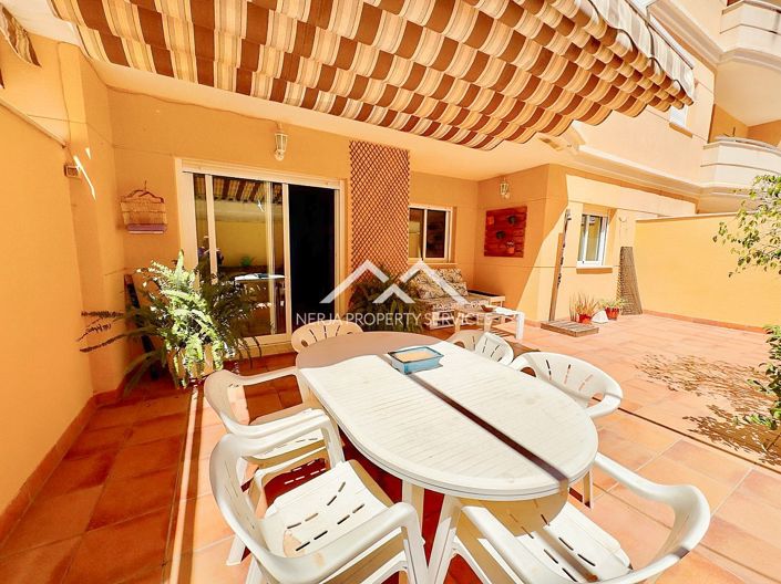 Image No.11-3 Bed Property for sale
