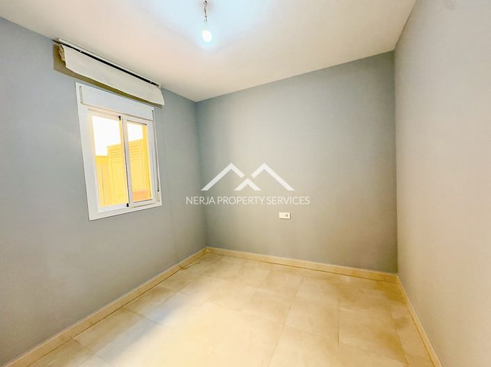 Image No.21-3 Bed Property for sale