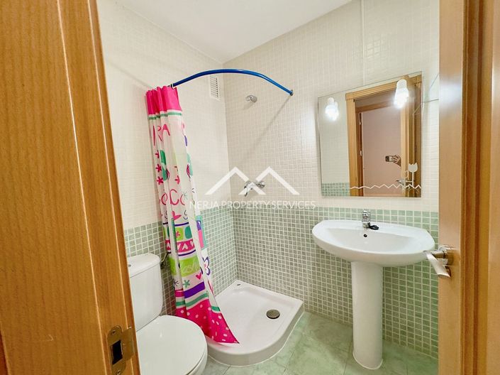 Image No.22-3 Bed Property for sale