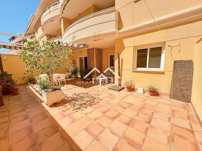 Image No.3-3 Bed Property for sale