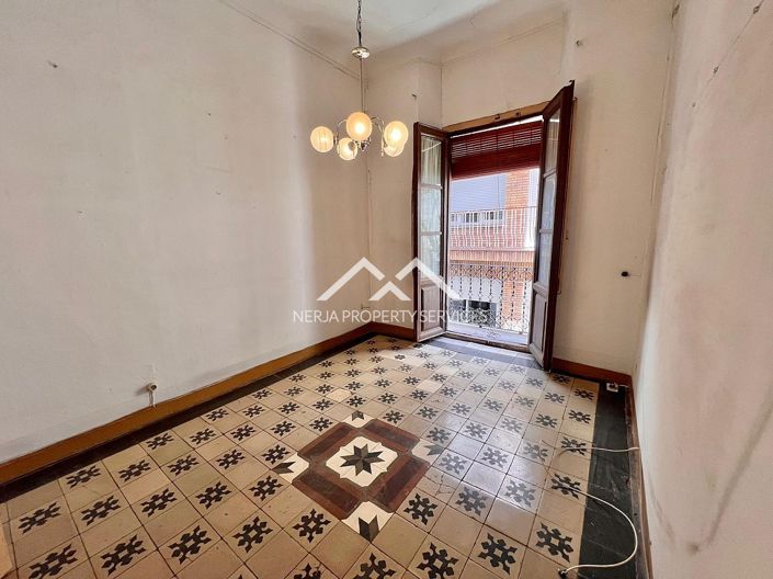 Image No.14-5 Bed Apartment for sale