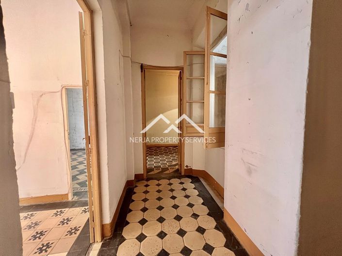Image No.8-5 Bed Apartment for sale
