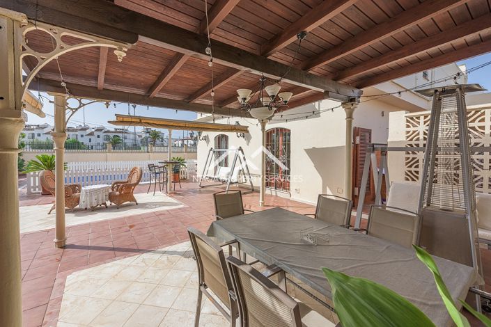 Image No.12-5 Bed Villa for sale