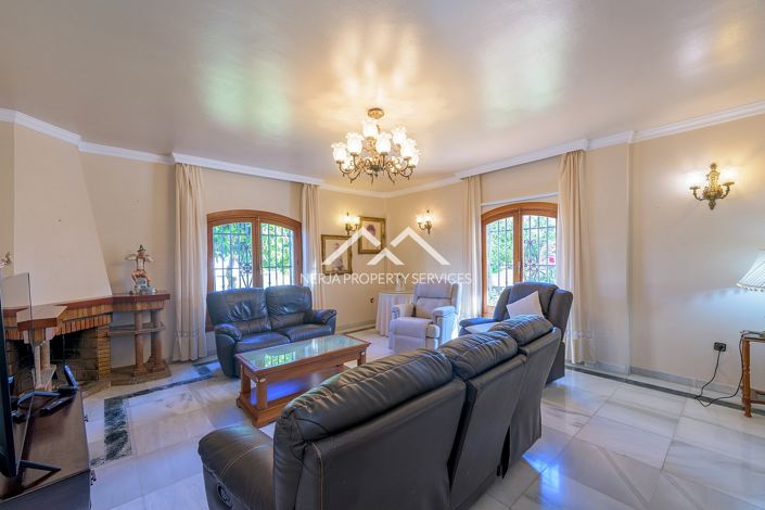 Image No.16-5 Bed Villa for sale