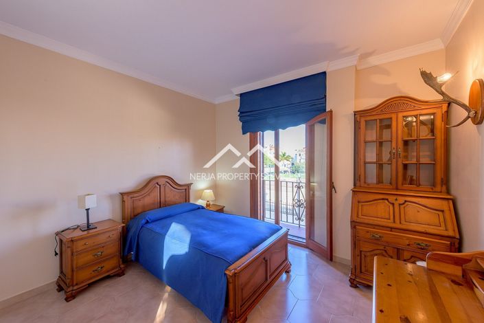 Image No.39-5 Bed Villa for sale