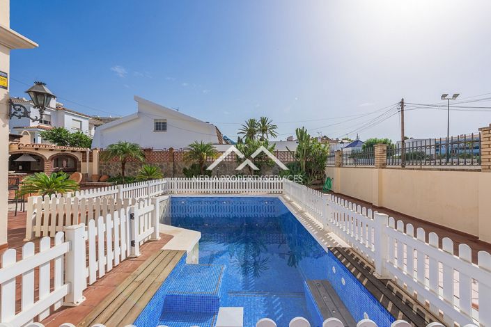 Image No.4-5 Bed Villa for sale