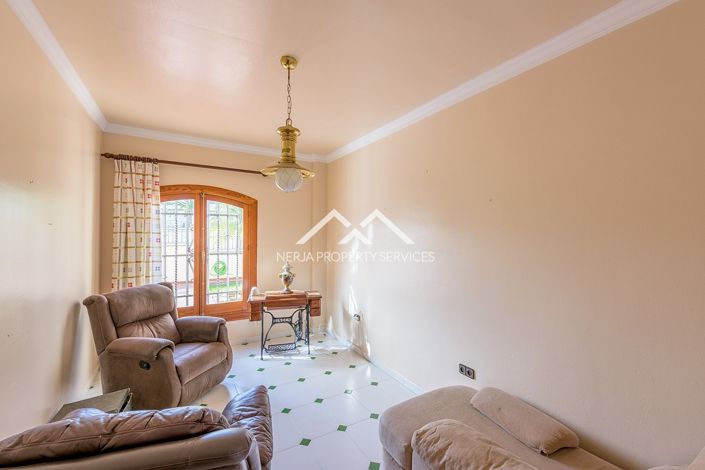 Image No.41-5 Bed Villa for sale