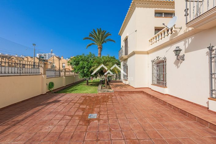 Image No.50-5 Bed Villa for sale