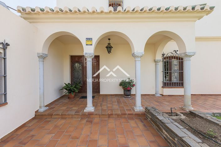 Image No.6-5 Bed Villa for sale