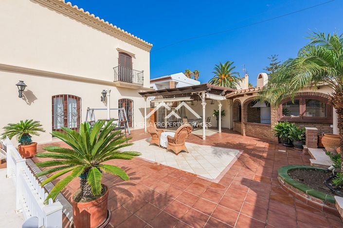 Image No.9-5 Bed Villa for sale
