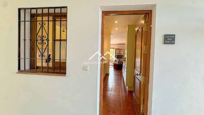 Image No.19-2 Bed Property for sale