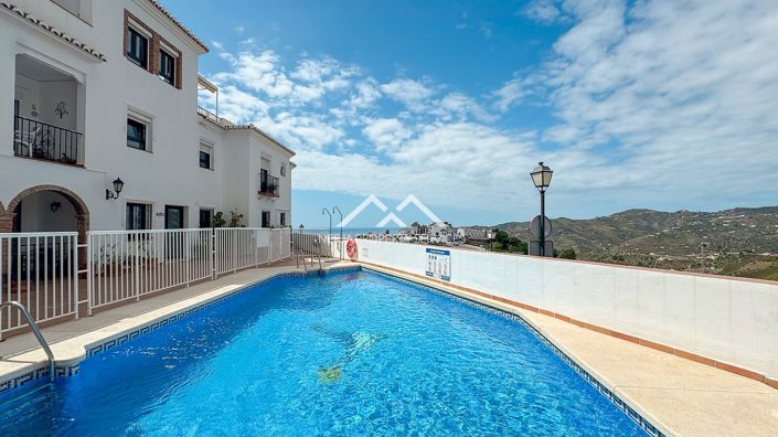 Image No.22-2 Bed Property for sale