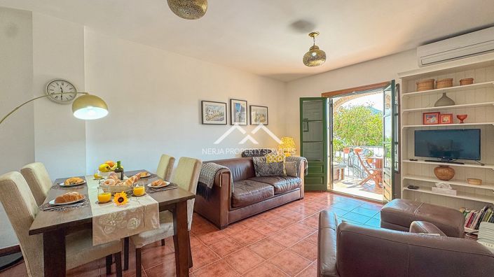 Image No.5-2 Bed Property for sale