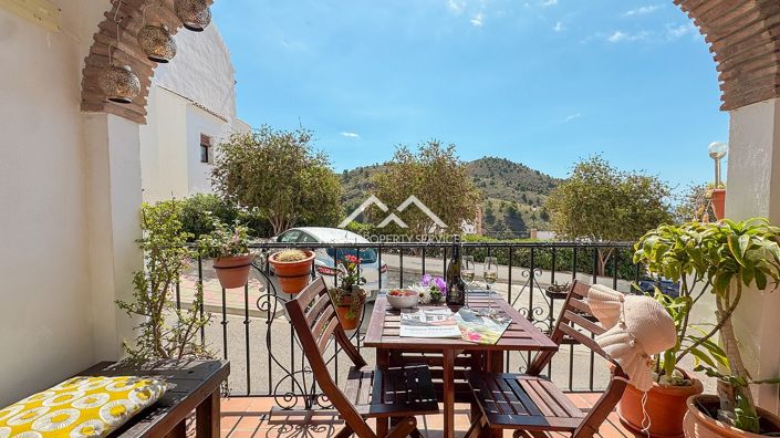 Image No.7-2 Bed Property for sale