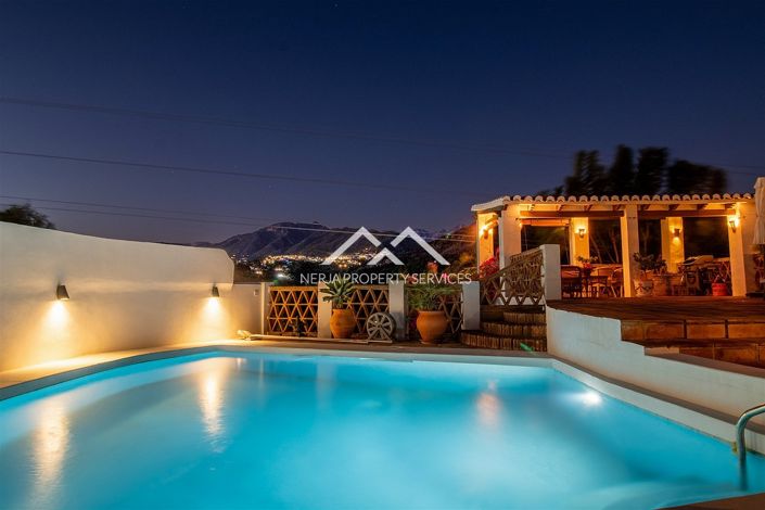 Image No.2-4 Bed Villa for sale