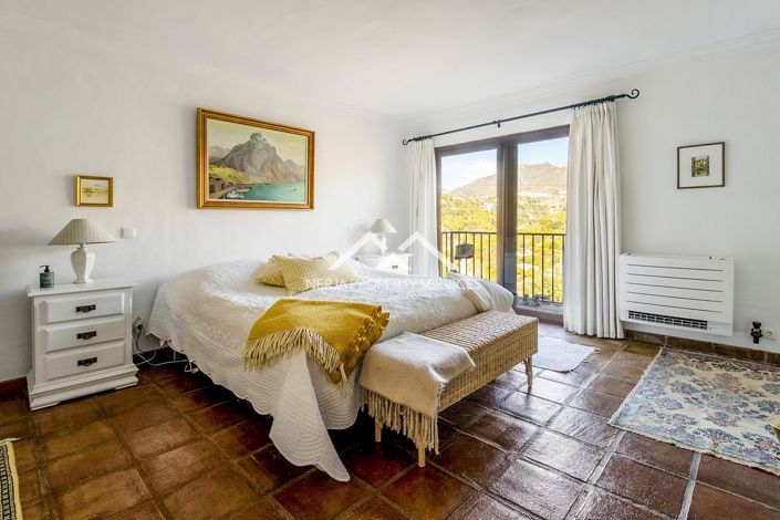 Image No.22-4 Bed Villa for sale